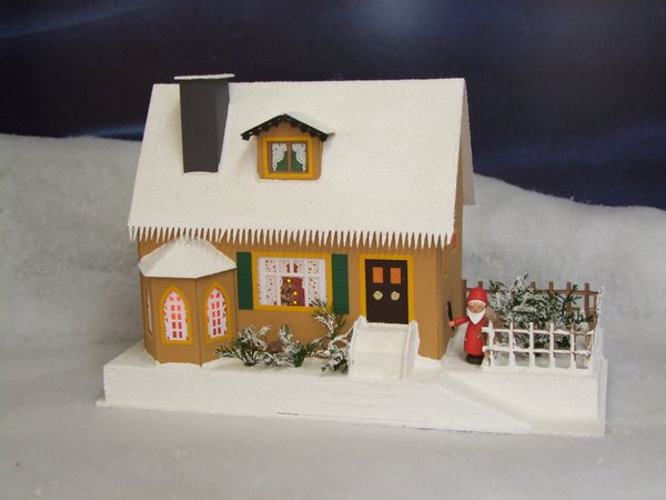 Lichterhaus Haus mit Weihnachtsstube 504